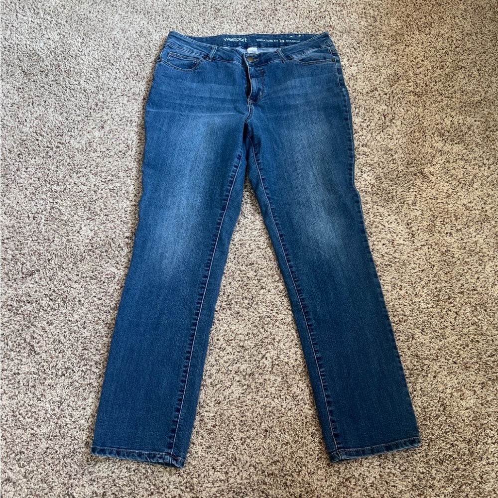 Westport Signature Fit Straight Leg Jeans Size 14 Medium Wash Denim